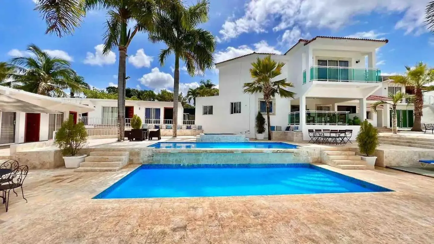 Exclusive Paradise Palms Villa kontakter